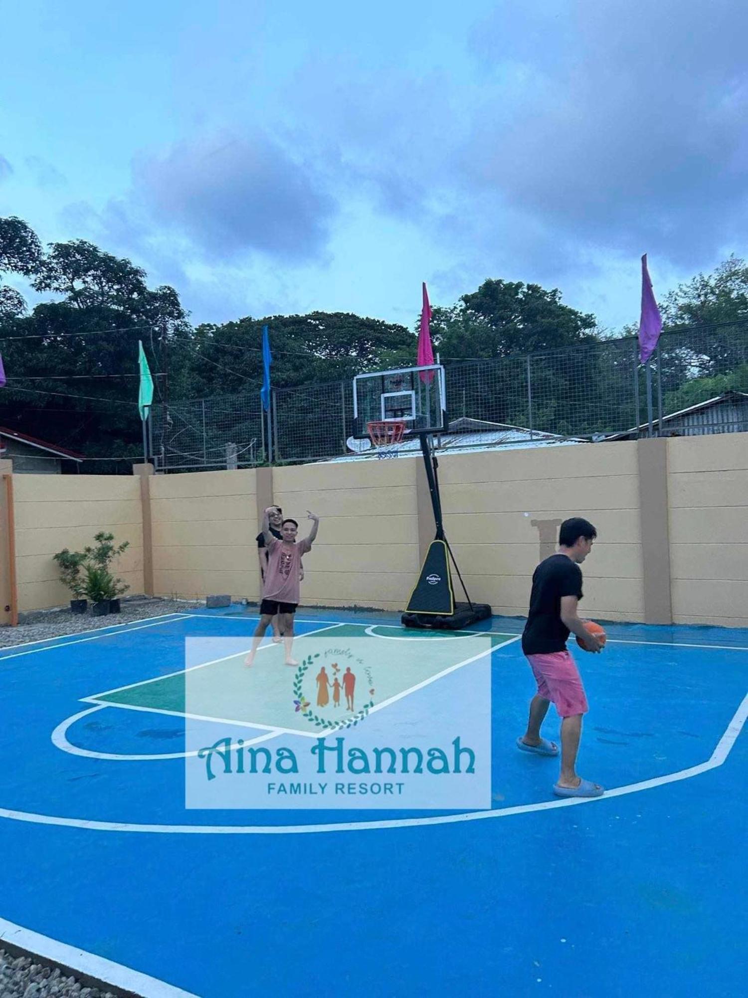 Aina Hannah Family Resort'S Greek Unit Calatagan Luaran gambar